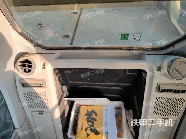 座椅后部(駕駛室部分) 座椅后部(駕駛室部分)