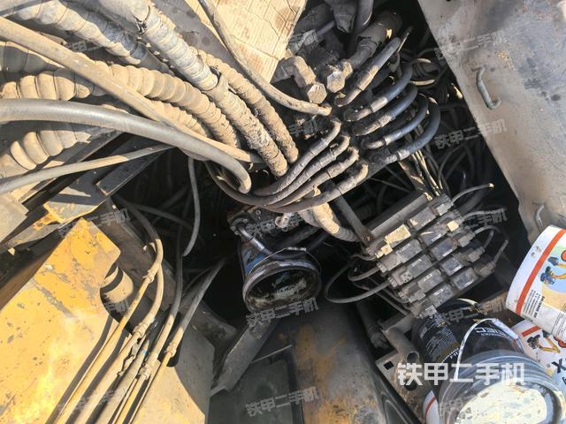 前驅(qū)動(dòng)橋和傳動(dòng)軸(液壓/傳動(dòng)系統(tǒng)) 前驅(qū)動(dòng)橋和傳動(dòng)軸(液壓/傳動(dòng)系統(tǒng))