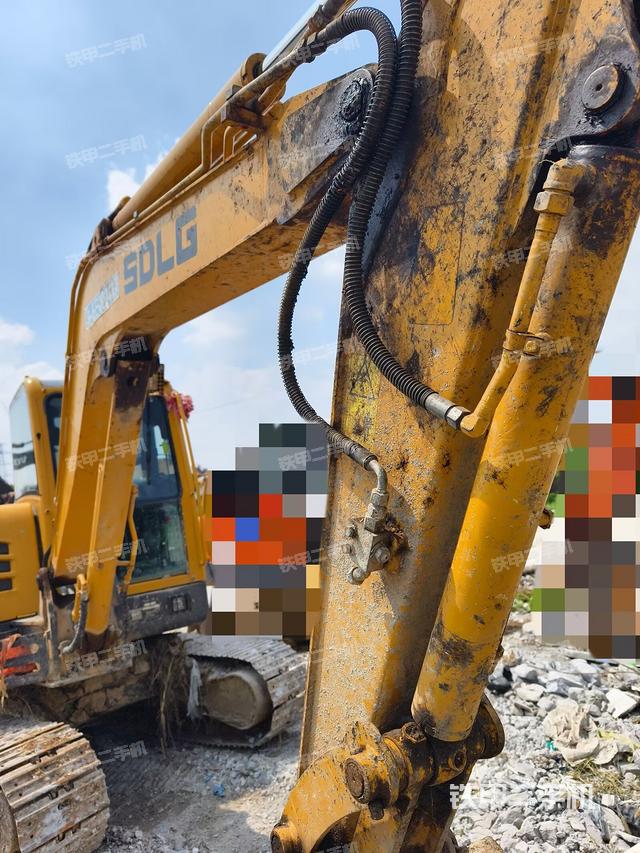 小臂整體右前（工作和回轉(zhuǎn)裝置）