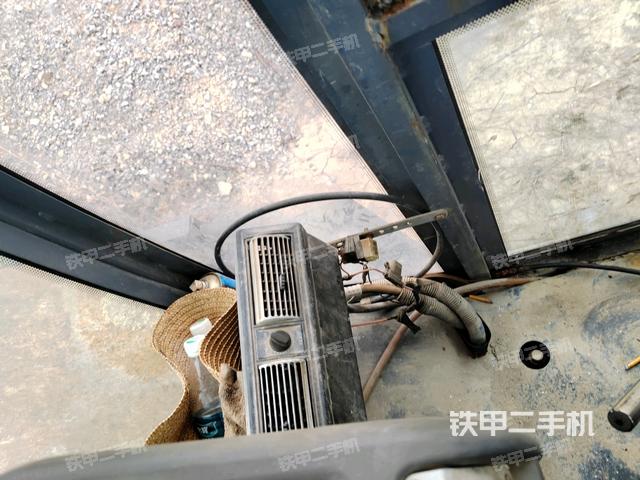操作把手（壓路機駕駛室）