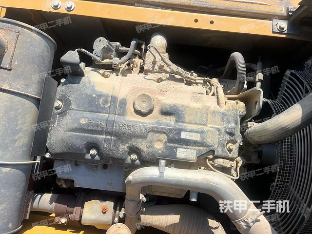 發(fā)動機(jī)整體俯視(整機(jī)外觀) 發(fā)動機(jī)整體俯視(整機(jī)外觀)