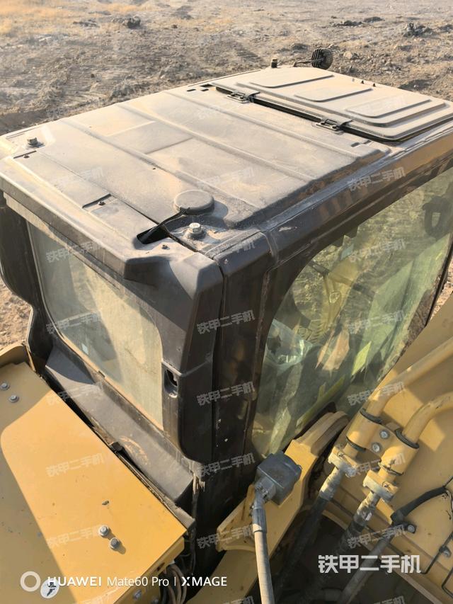 駕駛室頂部俯視（上車部件）