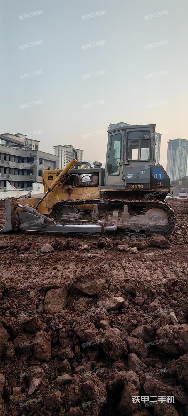 整機右側(cè)（設(shè)備外觀及核心部件）