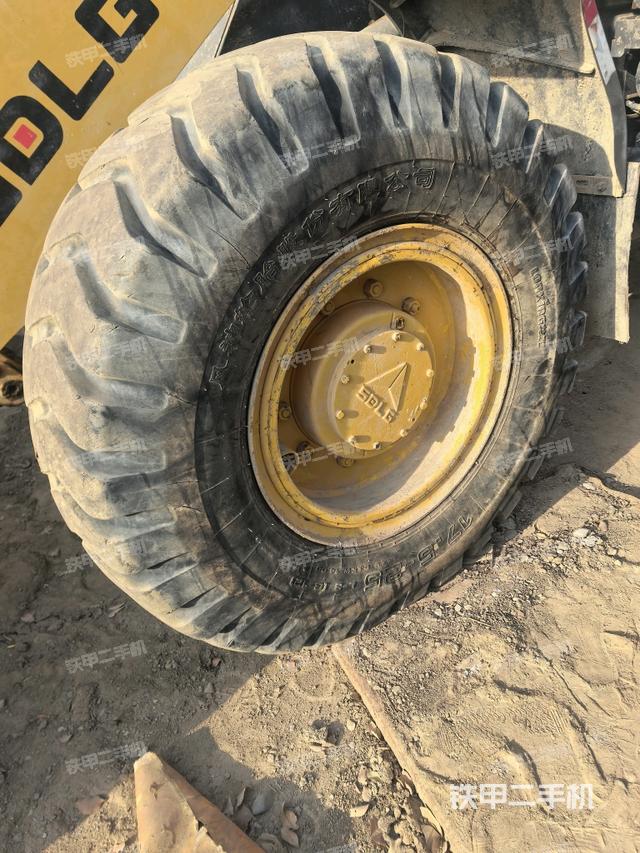 左前輪(行走機(jī)構(gòu)) 左前輪(行走機(jī)構(gòu))