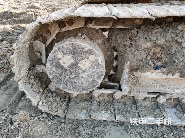 右驅(qū)動輪(行走機構(gòu)) 右驅(qū)動輪(行走機構(gòu))