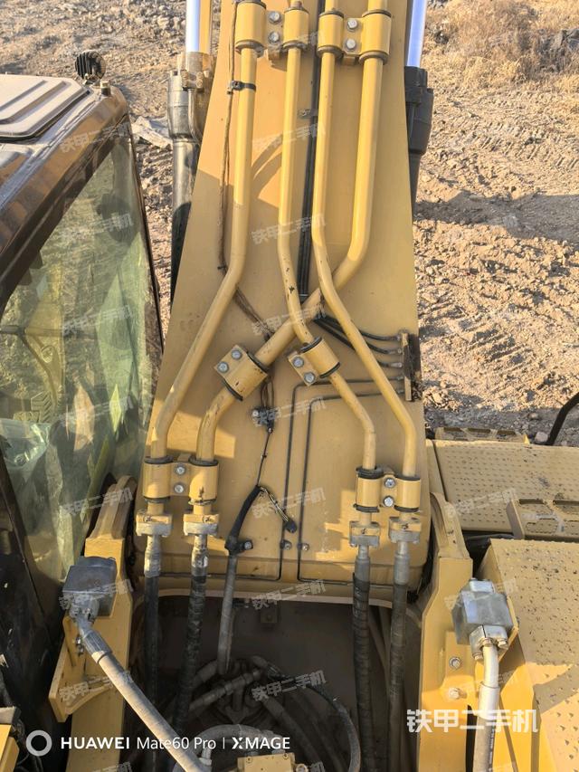 大臂根部?斜視（工作和回轉(zhuǎn)裝置）