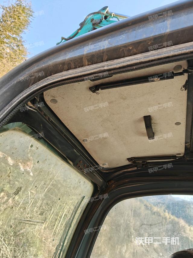 頂棚整體（駕駛室部分）