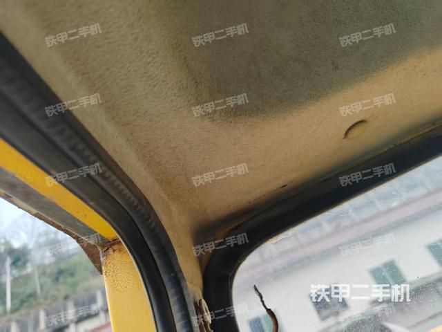 儀表盤全景（壓路機(jī)駕駛室）