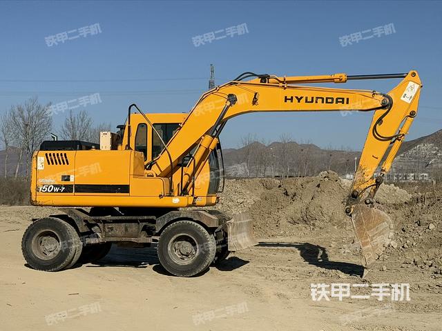 整機(jī)右后45°(整機(jī)外觀) 整機(jī)右后45°(整機(jī)外觀)