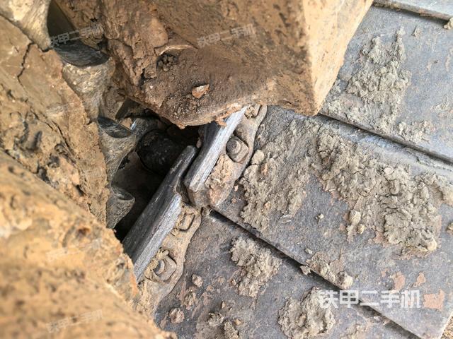 左驅(qū)動(dòng)輪/左后輪(行走機(jī)構(gòu)) 左驅(qū)動(dòng)輪/左后輪(行走機(jī)構(gòu))