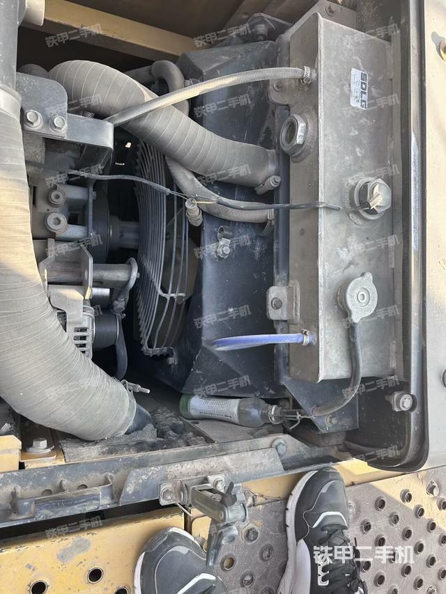 發(fā)動機室(上車部件) 發(fā)動機室(上車部件)