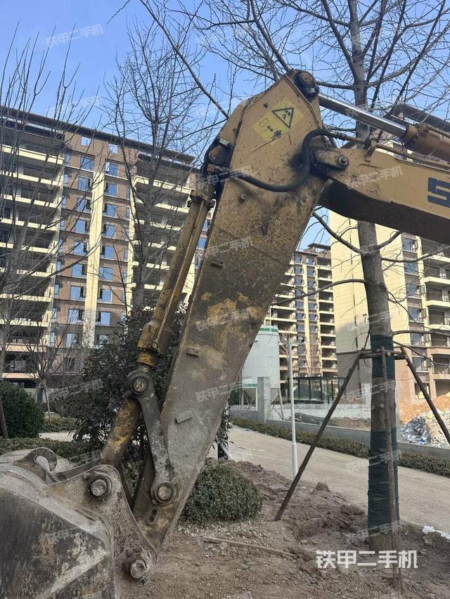 大臂整體?右側(cè)(工作和回轉(zhuǎn)裝置) 大臂整體?右側(cè)(工作和回轉(zhuǎn)裝置)