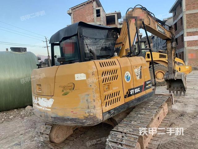 整機(jī)右后45°(整機(jī)外觀) 整機(jī)右后45°(整機(jī)外觀)