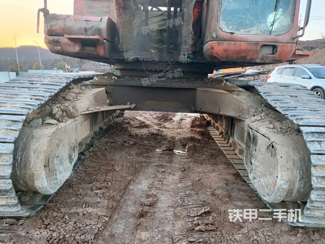 轉盤和下車架正前（工作和回轉裝置）