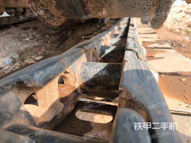 左驅(qū)動(dòng)輪(行走機(jī)構(gòu)) 左驅(qū)動(dòng)輪(行走機(jī)構(gòu))