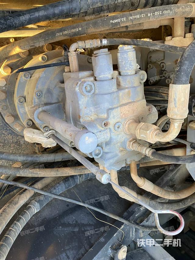 回轉(zhuǎn)馬達（上車部件）