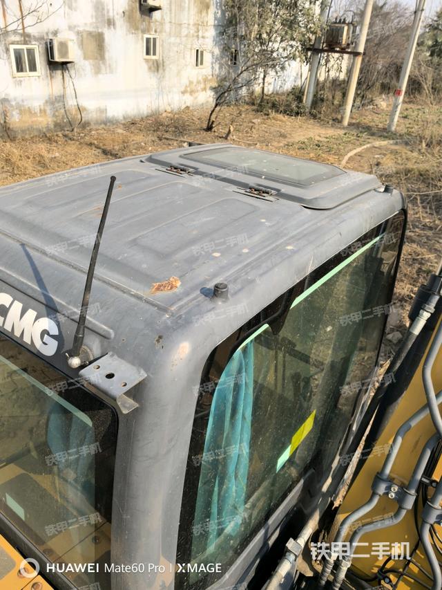 氣門室蓋螺絲特寫（上車部件）