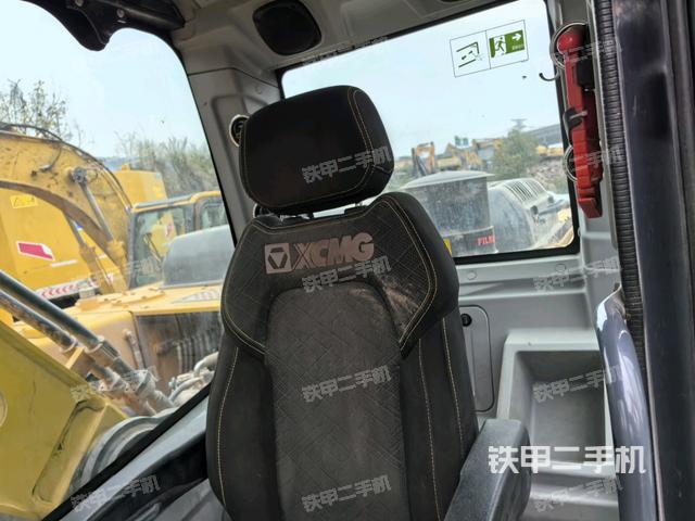 后窗玻璃角標(biāo)（駕駛室部分）