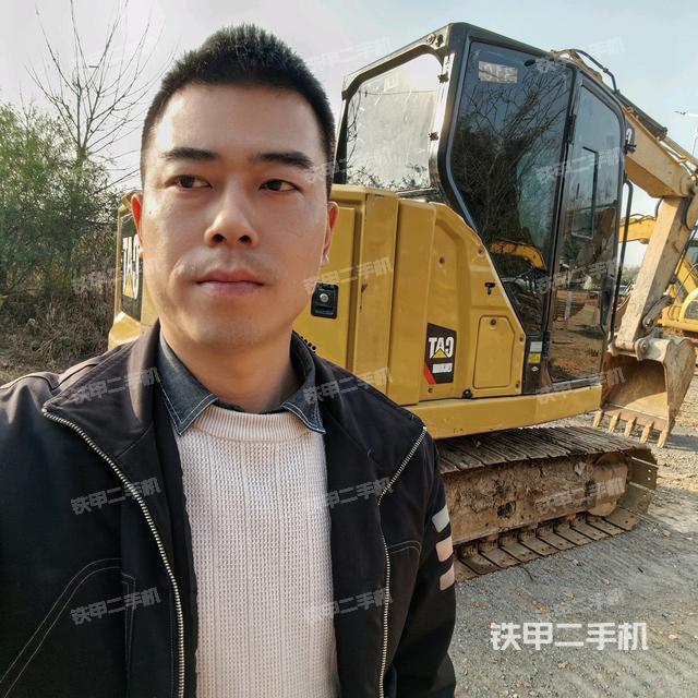 卡特彼勒CAT®307.5 迷你型液压挖掘机的设备实拍-第1张实拍照片
