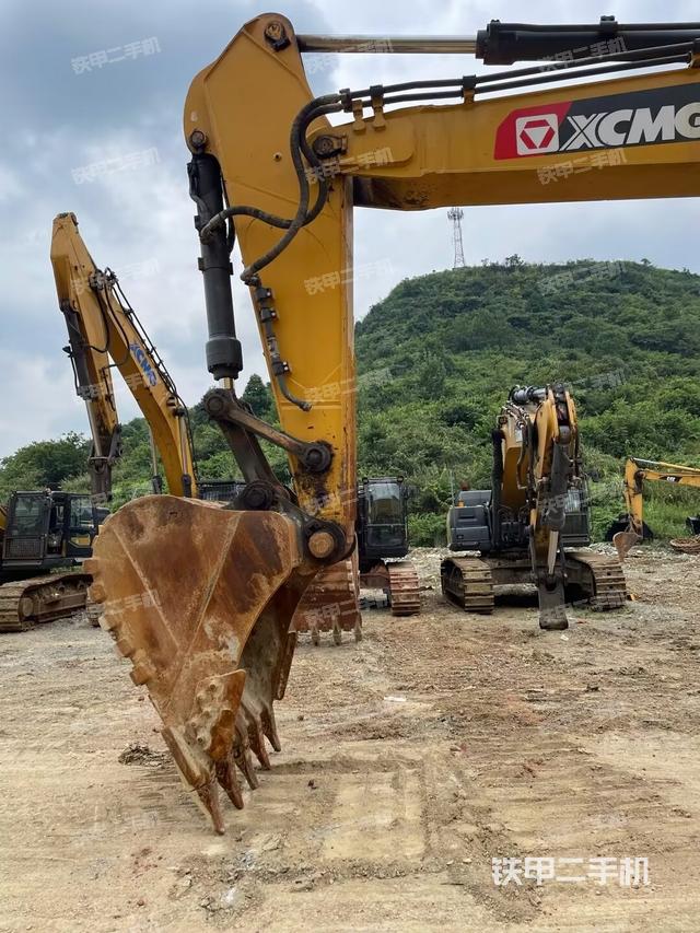 小臂整體左后（工作和回轉(zhuǎn)裝置）