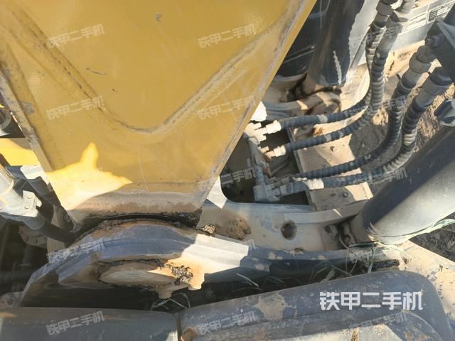 大臂根部 斜视（工作和回转装置）