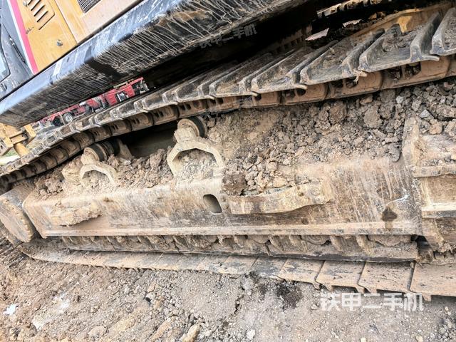 右側(cè)行走馬達(dá)蓋板(行走機(jī)構(gòu)) 右側(cè)行走馬達(dá)蓋板(行走機(jī)構(gòu))