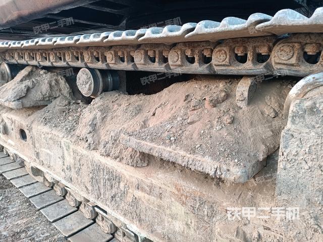 右側履帶整體（行走機構）