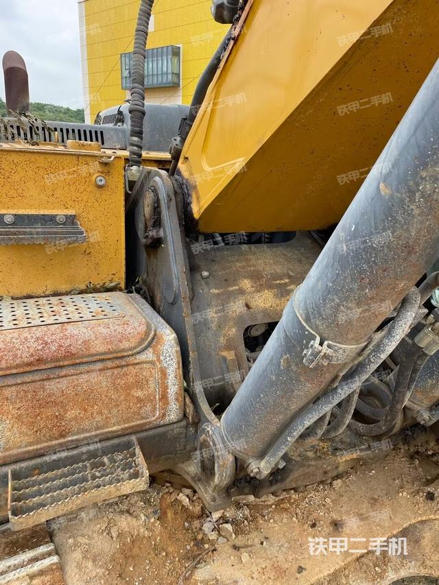 大臂根部?斜視（工作和回轉(zhuǎn)裝置）