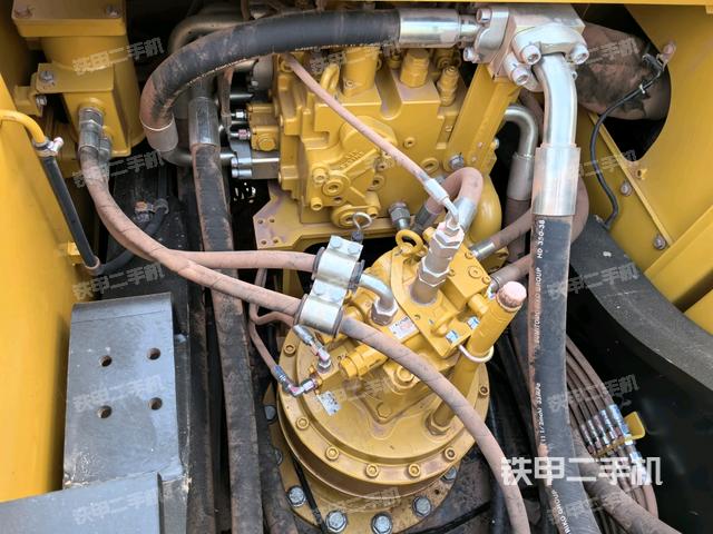 駕駛室頂部俯視（上車部件）