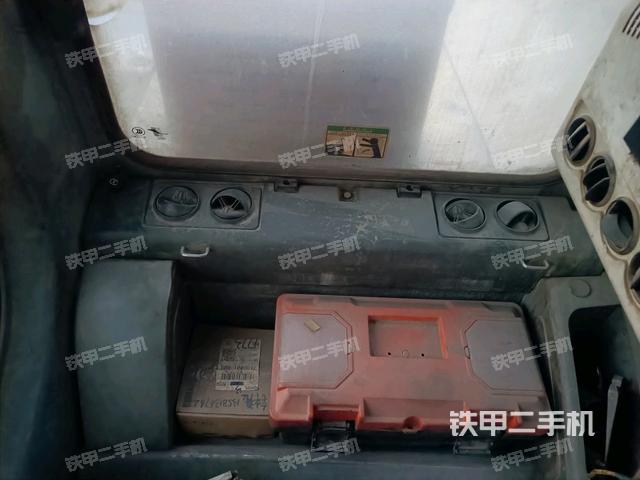 座椅后部（駕駛室部分）