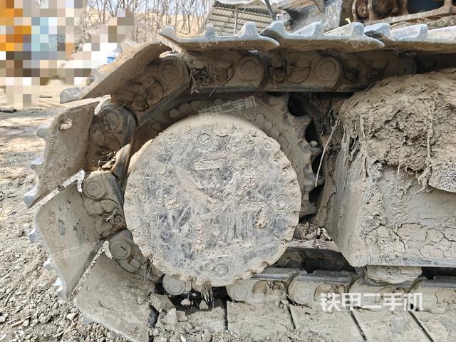 左側(cè)履帶整體?（行走機(jī)構(gòu)）