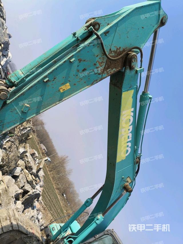 大臂整體?右側(cè)(工作和回轉(zhuǎn)裝置) 大臂整體?右側(cè)(工作和回轉(zhuǎn)裝置)