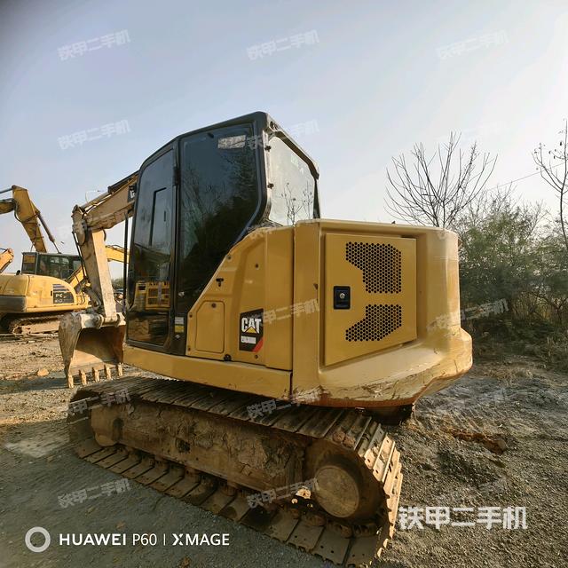 卡特彼勒CAT®307.5 迷你型液压挖掘机的设备实拍-第3张实拍照片