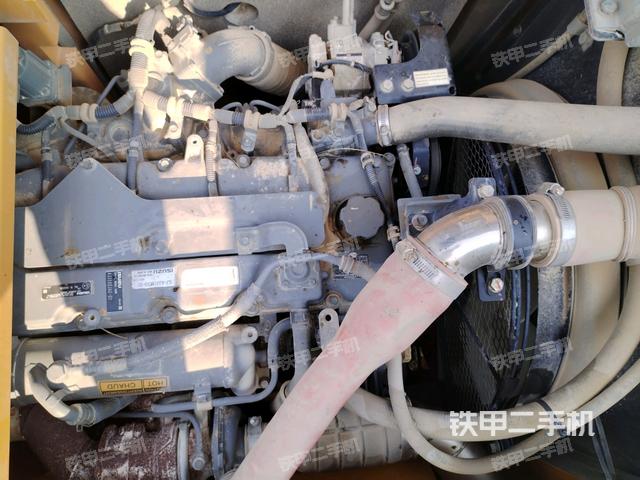 氣門室蓋螺絲特寫(上車部件) 氣門室蓋螺絲特寫(上車部件)