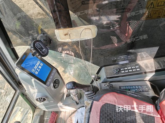 座椅左側(cè)控制臺(tái)/音響/含左手柄（駕駛室部分）