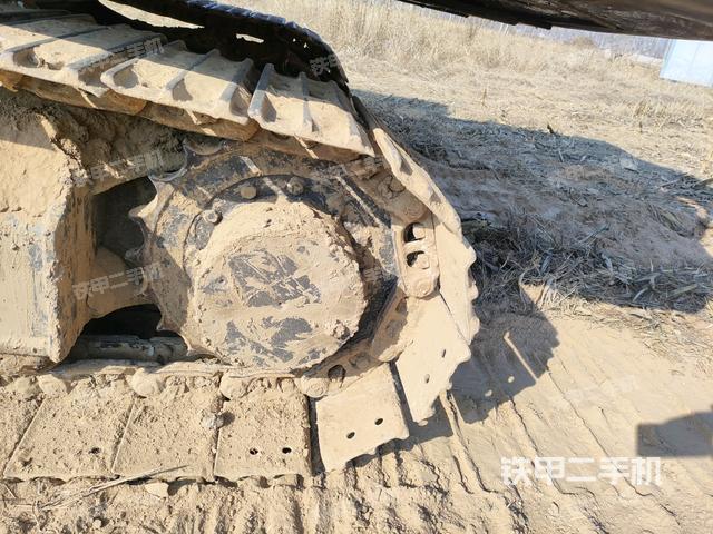 右驅動輪（行走機構）