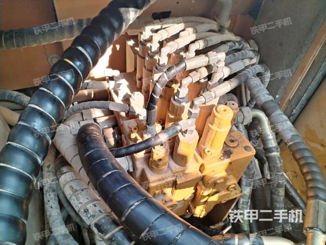 中央回轉(zhuǎn)接頭特寫(上車部件) 中央回轉(zhuǎn)接頭特寫(上車部件)