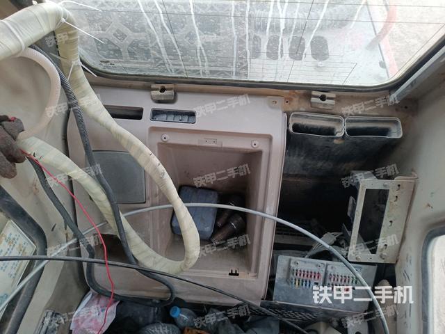 座椅后部（駕駛室部分）