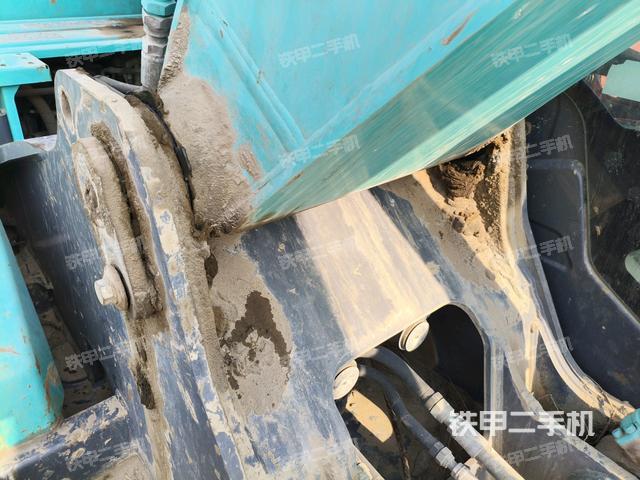 大臂根部?斜視(工作和回轉(zhuǎn)裝置) 大臂根部?斜視(工作和回轉(zhuǎn)裝置)