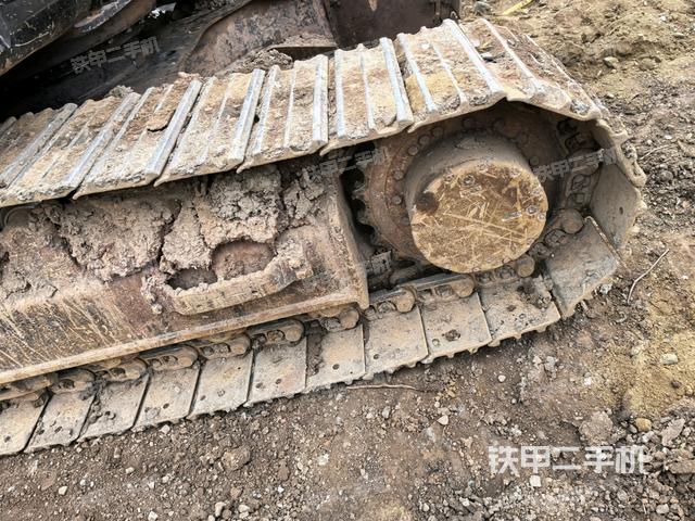 左導(dǎo)向輪（行走機(jī)構(gòu)）