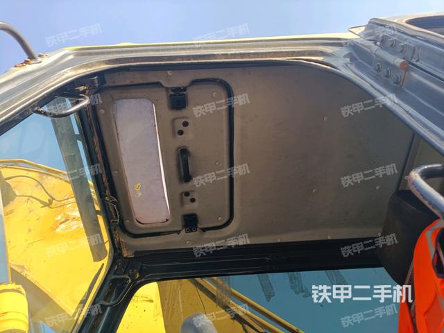 頂棚整體（駕駛室部分）