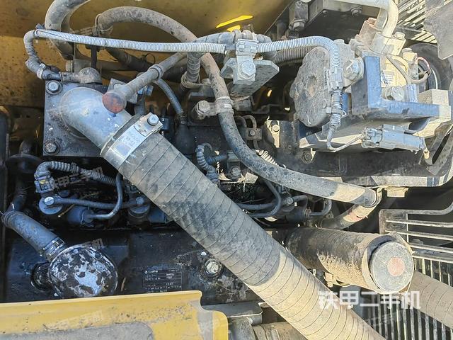 發(fā)動(dòng)機(jī)整體俯視（整機(jī)外觀）