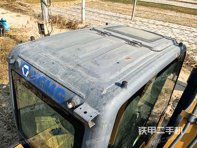 驾驶室顶部（整机外观）