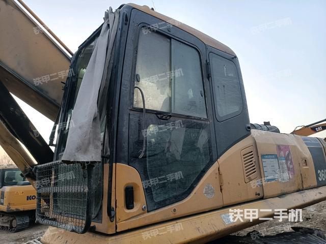 駕駛室左前45度（駕駛室部分）