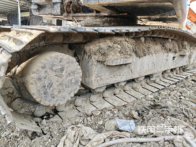 右側(cè)行走馬達(dá)蓋板（行走機(jī)構(gòu)）