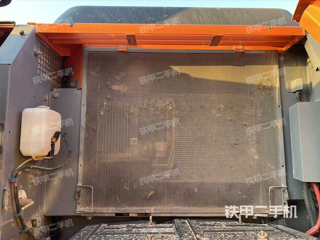 散熱器正面（大件艙室）