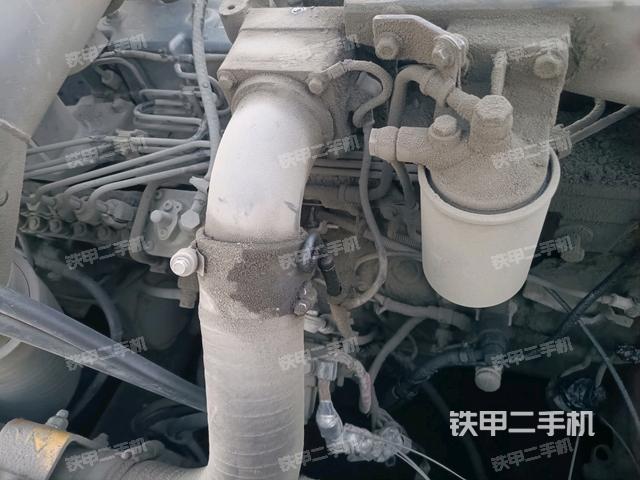 氣門(mén)室蓋螺絲特寫(xiě)（上車(chē)部件）