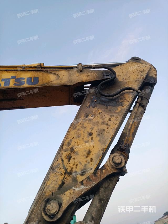 小臂整體左后（工作和回轉(zhuǎn)裝置）