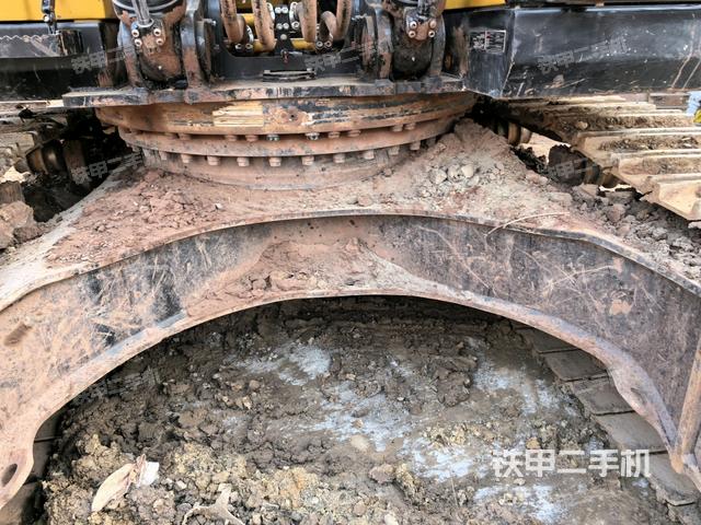 大臂根部?斜視（工作和回轉(zhuǎn)裝置）