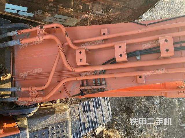 大臂背部俯視（工作和回轉(zhuǎn)裝置）